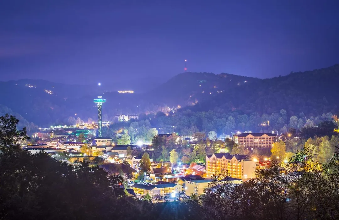 Reflections- 5 Minutes To Pigeon Forge-1